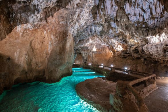 La cueva de Valporquero, el lugar en el que se bañan las hadas